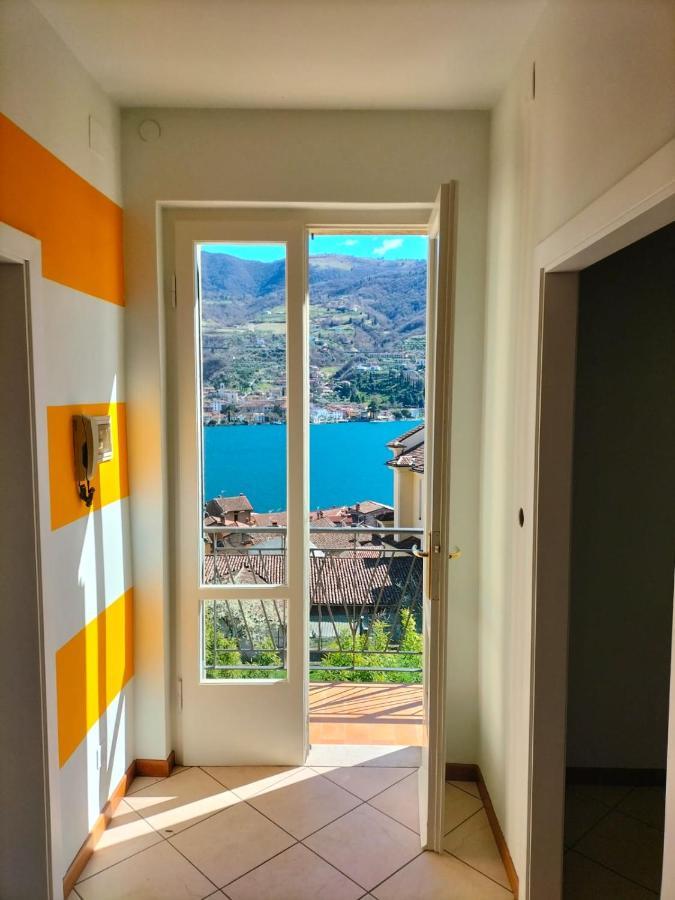 Sebino Holiday Home Monte Isola Bagian luar foto