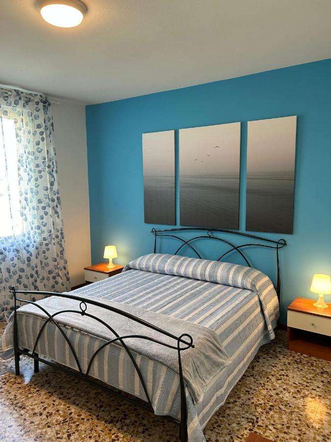 Sebino Holiday Home Monte Isola Bagian luar foto