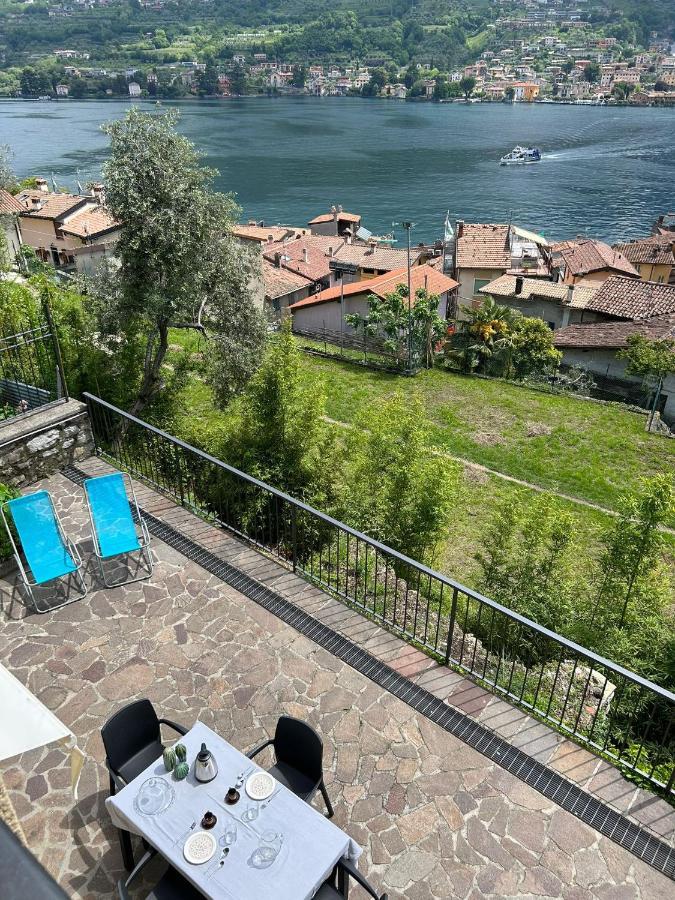 Sebino Holiday Home Monte Isola Bagian luar foto