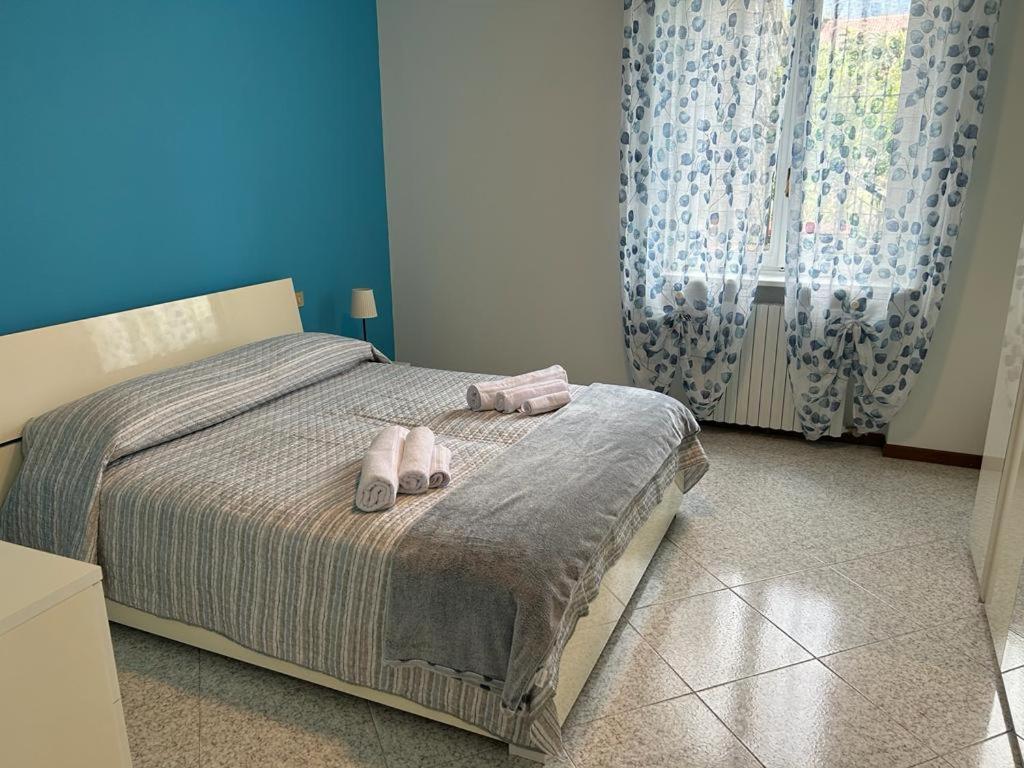 Sebino Holiday Home Monte Isola Bagian luar foto